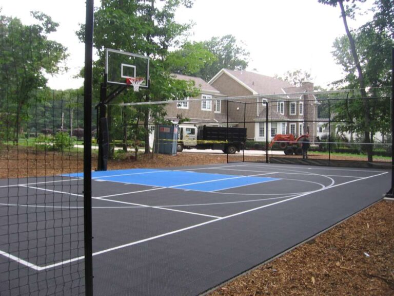 multi-use-basketball-badmitton-court_DeShayes-Dream-Courts